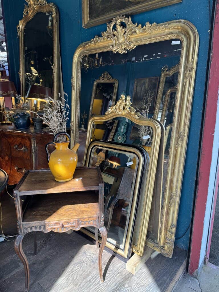 best Paris souvenirs flea market finds