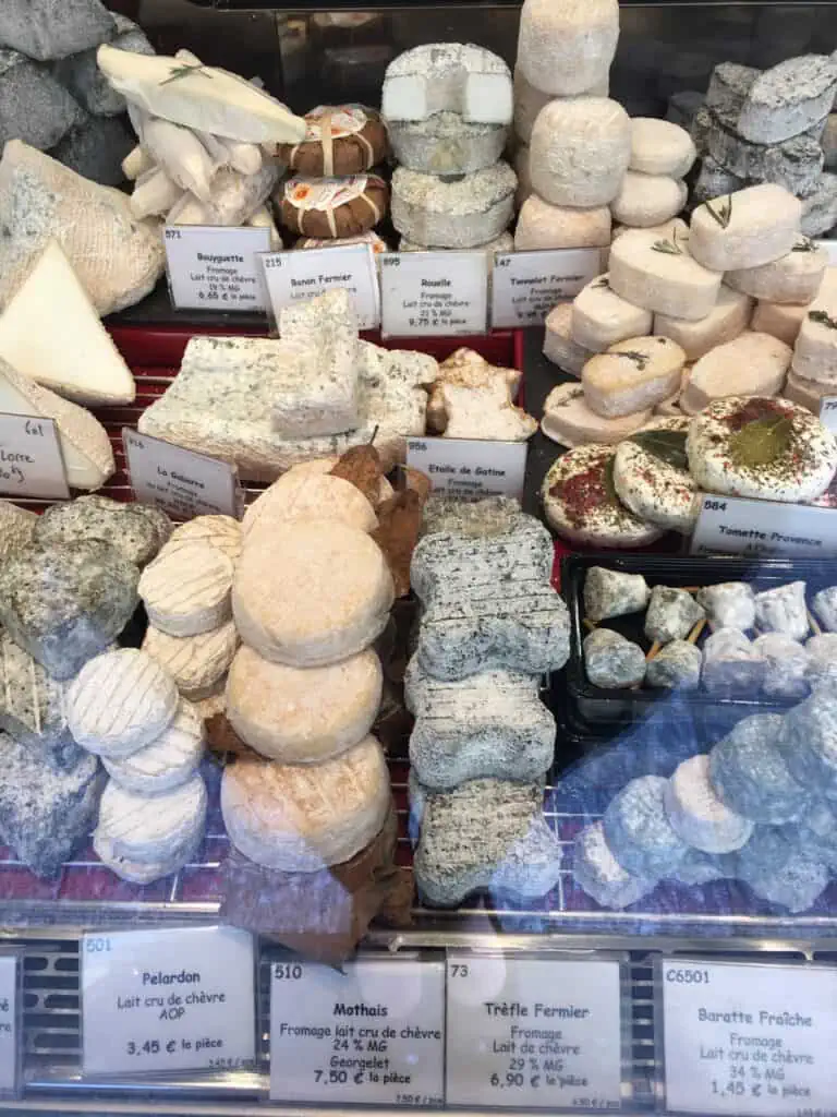 how to shop for Cheese in Paris