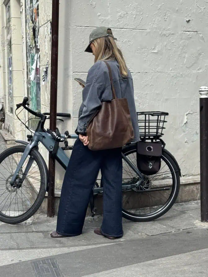 chocolate brown trend Parisian women are wearing now