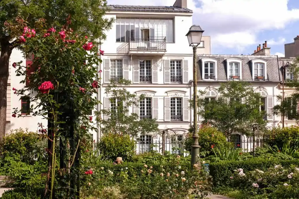 summer in paris everyday parisian