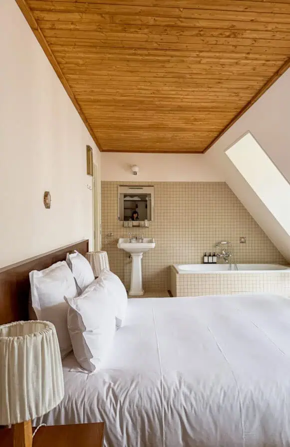 where to say in the 9th arrondissement Paris