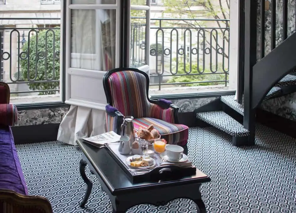 pavillon de la reine paris france hotel marais