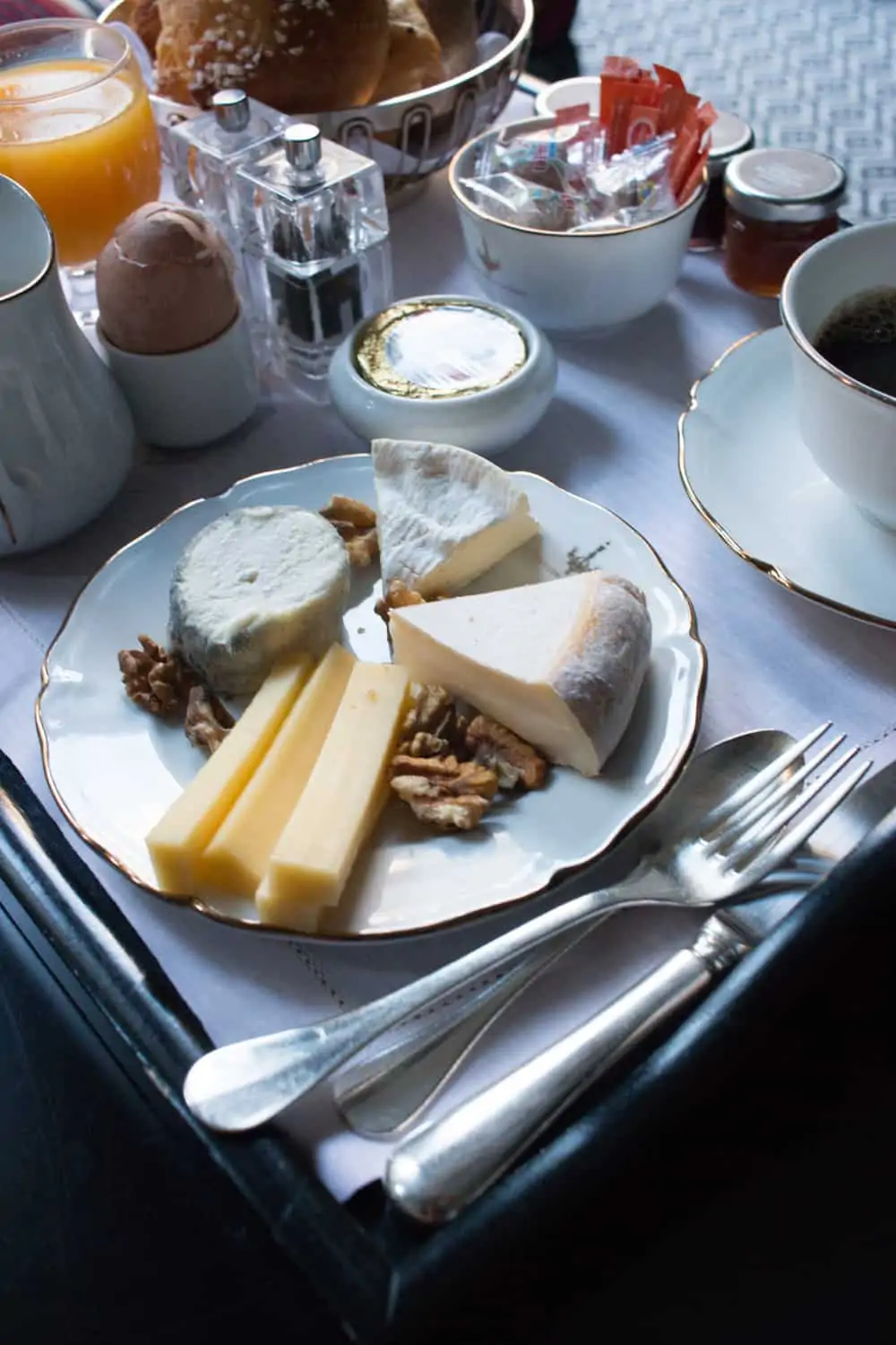 pavillon de la reine paris france hotel marais