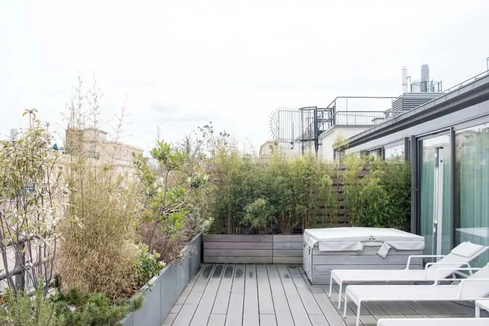 terrace view le cinq codet paris france