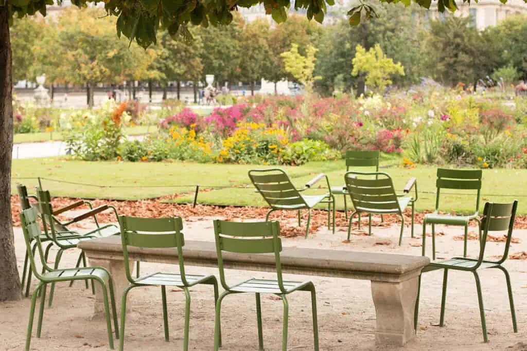 where to picnic in Paris