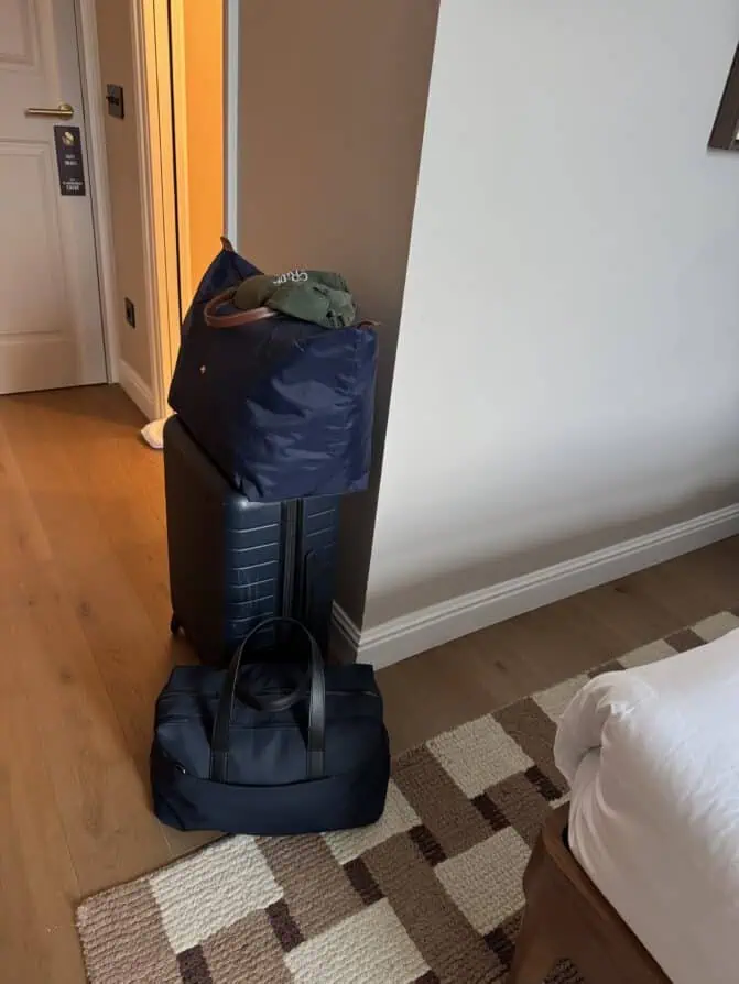 away luggage for travel