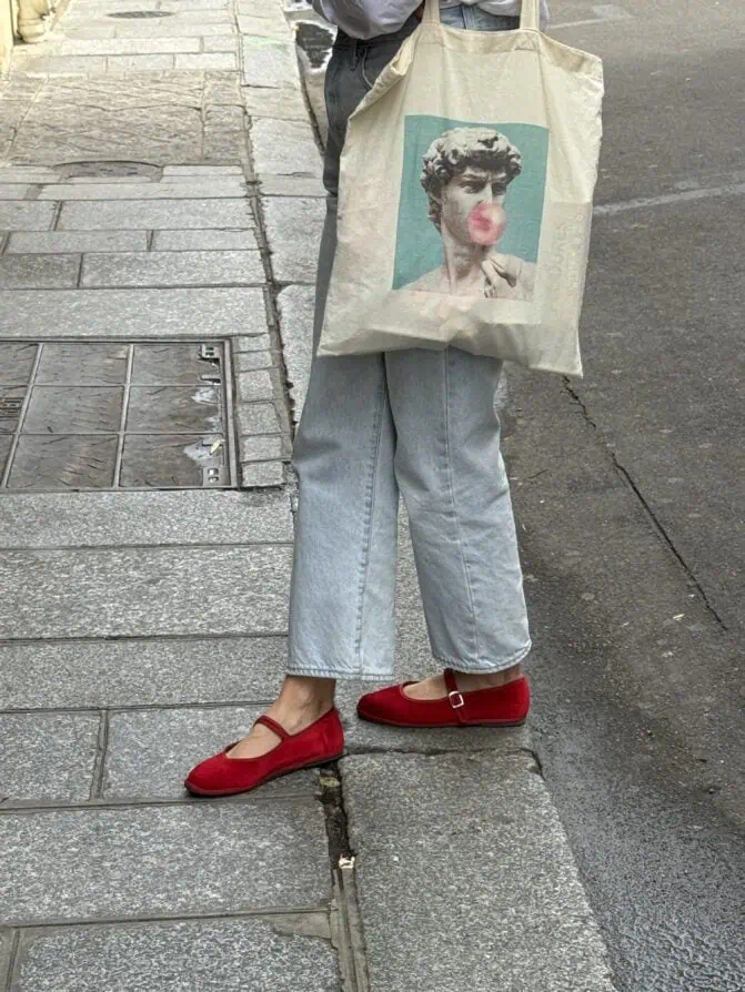 what parisians are wearing now