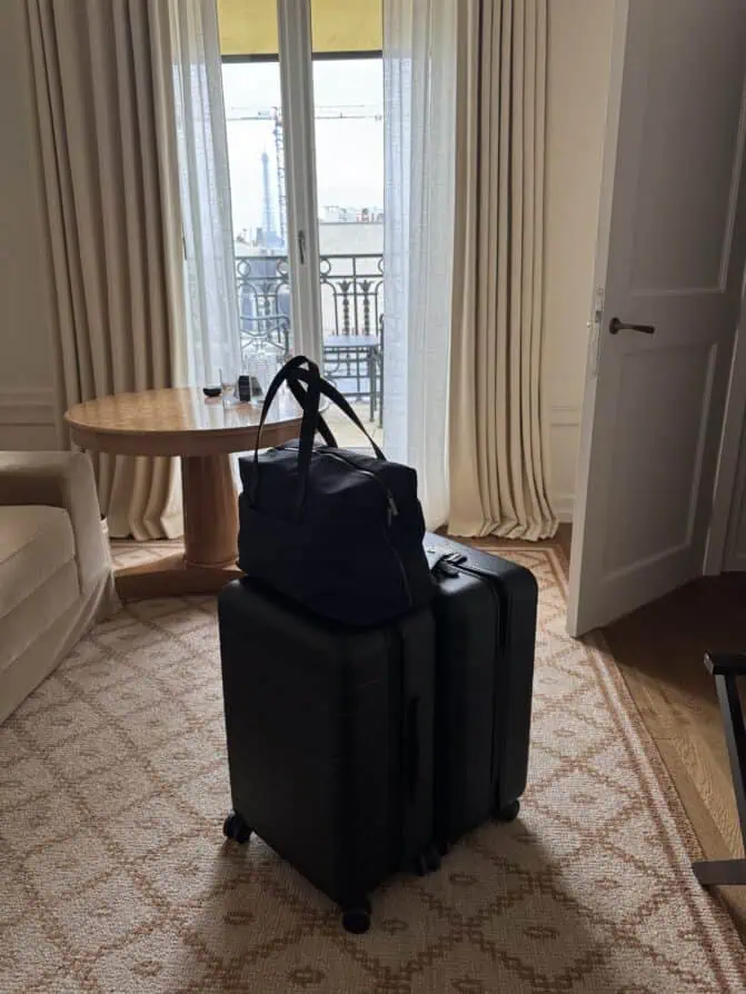 what to pack for Paris in December